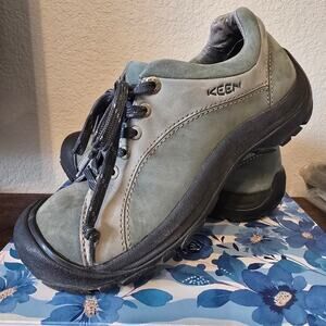 KEEN Presidio Women Size 8.5 Green Athletic Comfort Lace Up Walking Shoe